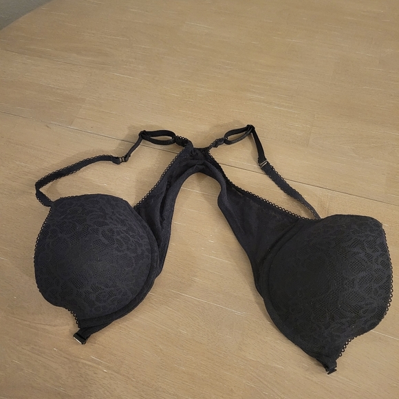 Victoria's Secret Push-Up Bra 32D - Picture 3 of 6